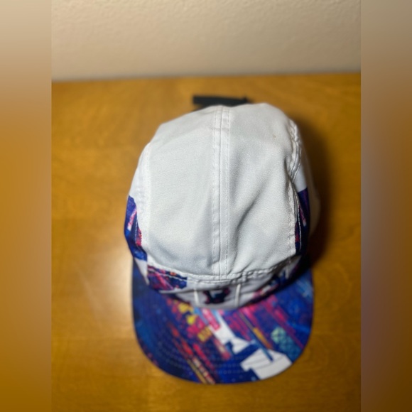 Disney Spider-Man: Miles Morales Artist Series Hat by Mateus Manhanini (MARVEL) - Picture 4 of 14